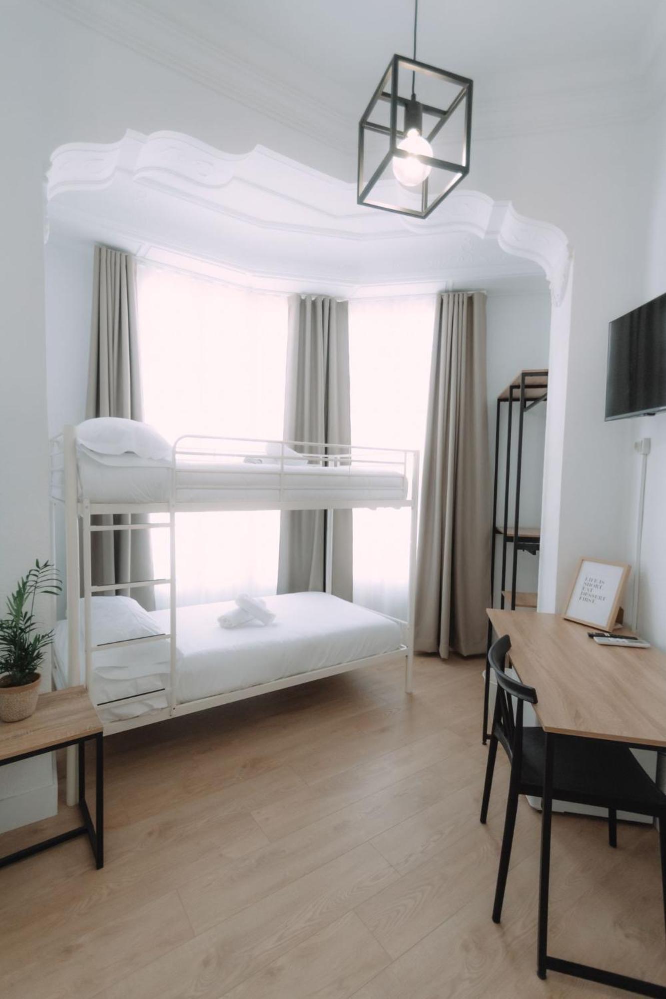 Concept Rooms บาเลนเซีย ภายนอก รูปภาพ